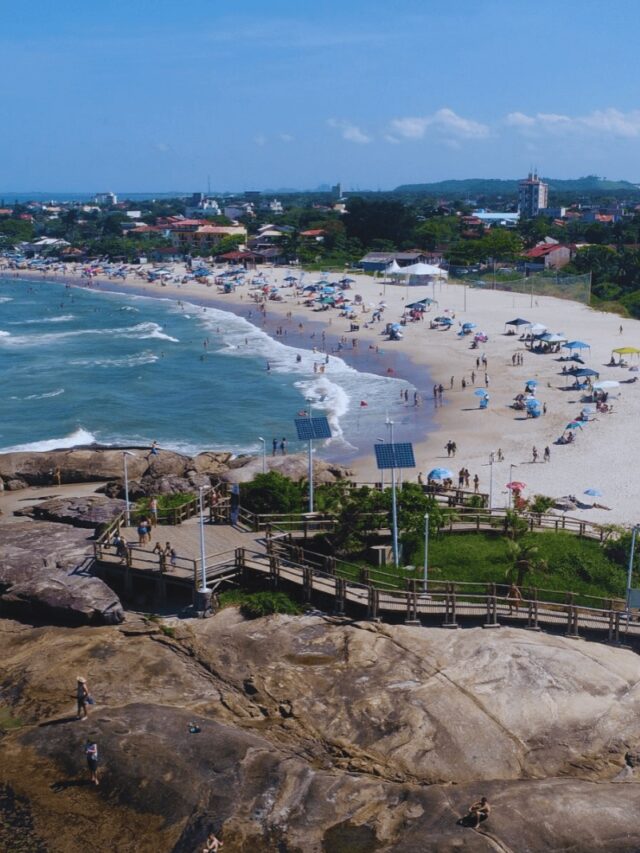 ITAPOÁ O ENCANTO DE SANTA CATARINA À BEIRA-MAR